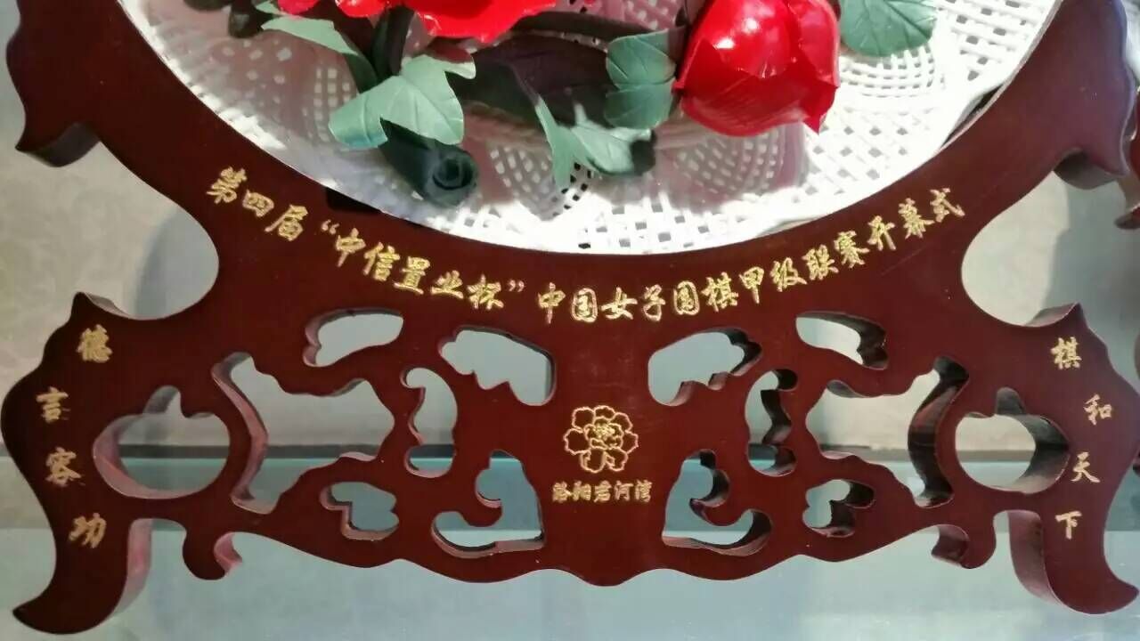 三个黑人玩一个女4P文