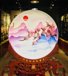 手绘釉上彩